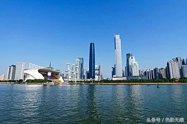 广东之声，播音稿精选集